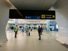 Nu trebuie sa te deplasezi, tinem la timpul si confortul tau si te asteptam chiar la sosiri! Exclusiv IncrengÄƒturi Dubioase La Aeroportul Otopeni ReacÈ›ia Sri Evenimentul Zilei