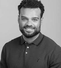 Daniel Collis's Instagram, Twitter & Facebook