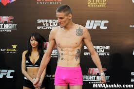 As you can tell i'm super skinny. Let S Talk About 6ft Fighters Who Fight At 145 And Under Page 3 Sherdog Forums Ufc Mma Boxing Discussion