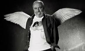 Fiorucci stores opened throughout the world, cleverly designed so that merchandising, packaging and display all reflected the company's image. Elio Fiorucci Stile Ruvido