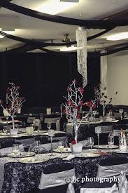 Black And Silver Wedding Pin By Katrina Hanenberg On Sparkle Events Sparkle Event Decor Ideas Black Silver Wedding White Silver Wedding Silver Wedding Theme