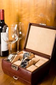 Poate fi un tuns și un spălat pe cap, toate însoțite de un masaj capilar și un masaj cervical. Ofera I Cadouri Inedite De Ziua Indragostitilor Pentru Iubit Intr Un Mod Special Si Pasional Anniversary Gifts Gifts Anniversary