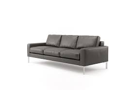 Neben Klassischen Chesterfield Mobeln Bieten Wir Auch Moderne Designer Sofas In Leder Stoff Oder Samt Hier Abgebilde Sofa Design Chesterfield Mobel Ledersofa