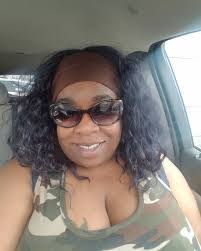 Kim Herring's Instagram, Twitter & Facebook