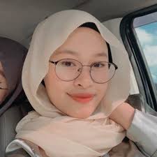 All sorts of traditional designs are available in tudung labuh. Itsmelon On Twitter Girls Yang Pakai Tudung Labuh Handsocks Kakisocks Srsly I Salute You But Please Bila You Couple You Mengumpat Automatically Turn Off