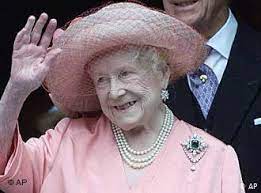O duque de edimburgo completaria 100 anos de vida em junho. Rainha Mae Foi Uma Grande Mulher Diz Presidente Alemao Noticias Internacionais E Analises Dw 31 03 2002