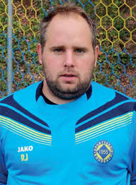 Interview mit Fredi Bobic Im Fokus: Fair Play Forum Flüchtlinge am Ball