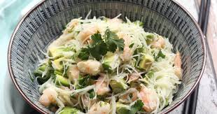 Recette Salade De Vermicelles De Riz Crevettes Et Avocat En Video Recette Vermicelle De Riz Salade De Vermicelle Salade De Vermicelle De Riz
