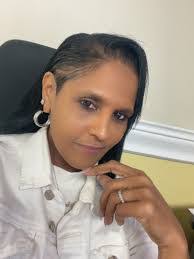 Trisha Hinds's Instagram, Twitter & Facebook