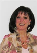 Donna Golding's Instagram, Twitter & Facebook