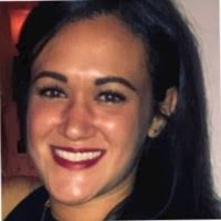 100+ perfiles de «Emilee»