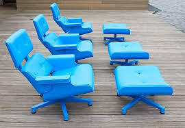 Chair Share Mal 1956 Outdoor Chair Rotational Molded Pe Plastic Inspired By Iconic Eames Lounge Chai Indoor Outdoor Chair Outdoor Chairs Eames Lounge Chair
