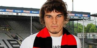 All info around the stadium of altinordu. Jetzt Ist Es Fix Sc Freiburg Verpflichtet Abwehrspieler Caglar Soyuncu Sc Freiburg Badische Zeitung