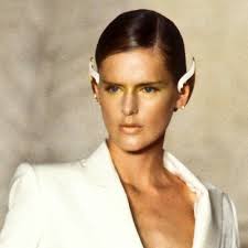 Stella Tennant Forever (@StellaTenn)