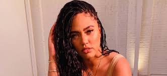 See more ideas about steph curry, stephen curry, curry. Ayesha Curry Goes Fully Nude On Instagram To Promote New Project Steph Curry Loves It Pics Total Pro Sports