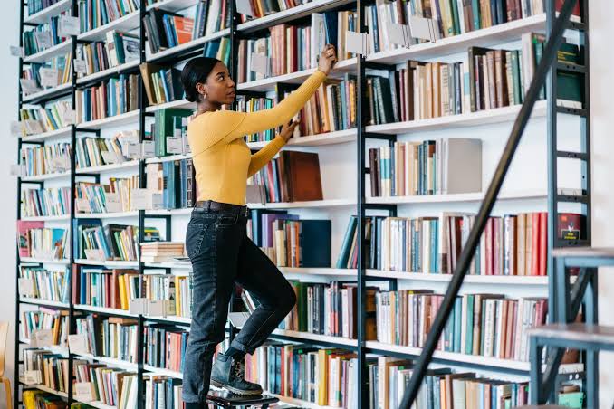 Librarians - Employment Resources for LIS Students and Graduates ...