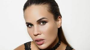 Raquel Arias aclara qué ha estudiado tras las críticas