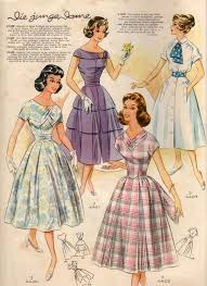 Per chi invece ha uno spirito rockabilly, ideali i vestiti con stampe a. Cartamodelli Abiti Anni 50 Abiti Anni 50 Schizzi Di Moda Vintage Abito Anni 50 Vestiti Anni 50