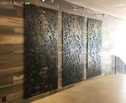 Tangle helps your space take on the intricate layered look of a tropical forest. Panel Decorativo Metal Novocom Top