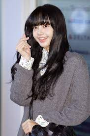 The quickly became one the apps. Blackpink S Lisa Just Made This Season S Best Beauty Move British Vogue