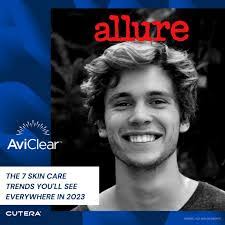 Dillon Perino's Instagram, Twitter & Facebook