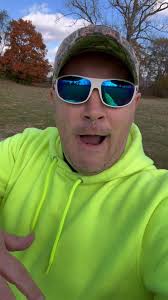 QUIT ASKIN ME IF CARHARTTS ARE ON!