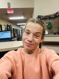 Happy Monday. Help a girl out