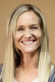 Heidi Peck's Instagram, Twitter & Facebook