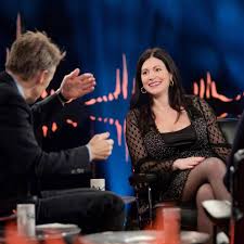 Mari beatrice bea uusma, previously uusma schyffert (born 20 march 1966 in lidingö, sweden), is a swedish author, illustrator and medical doctor. Nour El Refai Om Att Vara Sarbo Med Henrik Schyffert Vi Har Aldrig Bott Ihop Svt Nyheter
