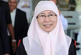The name wan ismail is a patronymic, not a family name, and the person should be referred to by his or her given. Wan Azizah As The First Lady Pm Astro Awani