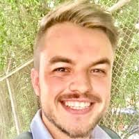 300+ perfis com “Moeller”