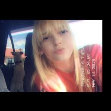 Amanda Follis's Instagram, Twitter & Facebook