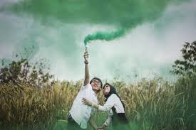 Permukaan rata tidak bergelombang sehingga gambar bisa menempel dengan sempurna di permukaan mug ini. 20 Prewedding Ideas Pre Wedding Couple Photos Photo