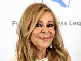 Duras críticas a Ana Obregón por su defensa a Julio Iglesias: "¿Os chupan el pito toda la noche y no os salen ampollas?" | Onda Cero Radio