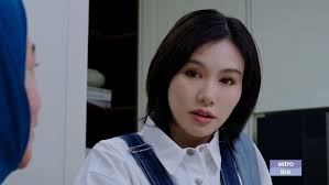 Dan Mimpi Pun Berguguran