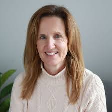 Stephanie Bruton's Instagram, Twitter & Facebook