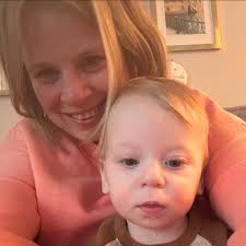 Brie got a picture with Thomas Rhett at Dollywood today (we didn't want to  bother for a formal one). We have always been a big fan of his "Die a Happy  Man"