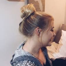 20 low messy bun hairstyles that work for any hair. Quick And Easy Hairstyles For The Morning Morning Dew
