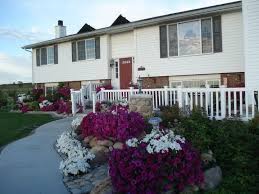 Split entry house with front porch. Split Entry Homes What Is The Size Of Your Entry Hometalk