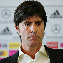 Dort spielt er für die beiden ortsklubs tus 1896 und fc, wechselt dann über die sportfreunde eintracht. Joachim Low Wikipedia