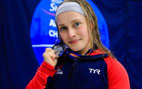 Paralympics gb swimmer ellie robinson carried out a shifting interview on channel 4 after completing 5th in the girls's s6 50m butterfly on monday. How Rio Fell For Girl With The Big Coat Ellie Robinson