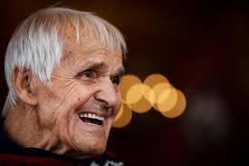 Approaching 90, Breckenridge's Trygve Berge enjoys everlasting ski glory :  r/skiing