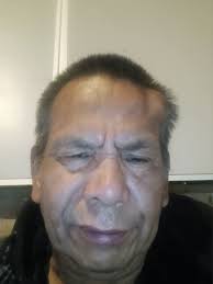 Looking for a photographer to do a couple family pictures of myself and my  children! TIA