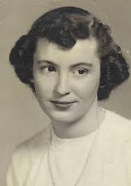 Ellen Satterfield's Instagram, Twitter & Facebook