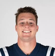 Levi Williams's Instagram, Twitter & Facebook