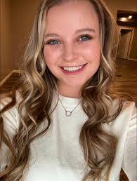 Kimberly Olvera's Instagram, Twitter & Facebook