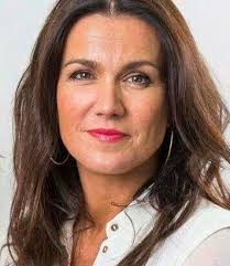 Today I turn 56. No husband, no children, no friends—but I baked the cake  myself 🥹💖