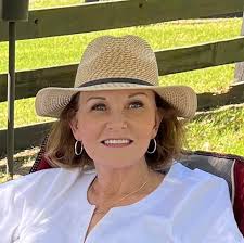 Here's some Wednesday evening history. The Children's Clinic (1960's). If  memory serves me correctly it was in close proximity to Saint Vincent  hospital. The doctors there were Dr Paul Crellin, Dr Whittinghill