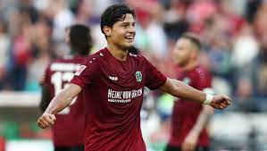 Check out featured articles and pictures of miiko albornoz full name: Albornoz Uber Hannover 96 Ich Geniesse Es Gerade Hier German Site