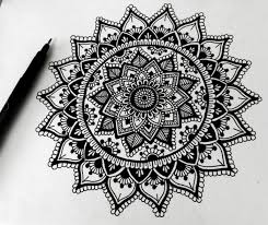 Coloriage image de dragon noir et blanc dessin gratuit à. 1001 Idees Et Techniques Pour Faire Un Mandala
